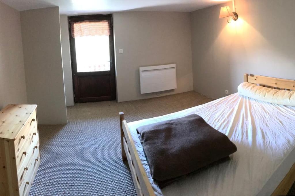 Chalet Avec Vue Sur Le Fort De Chateau Queyras エクステリア 写真