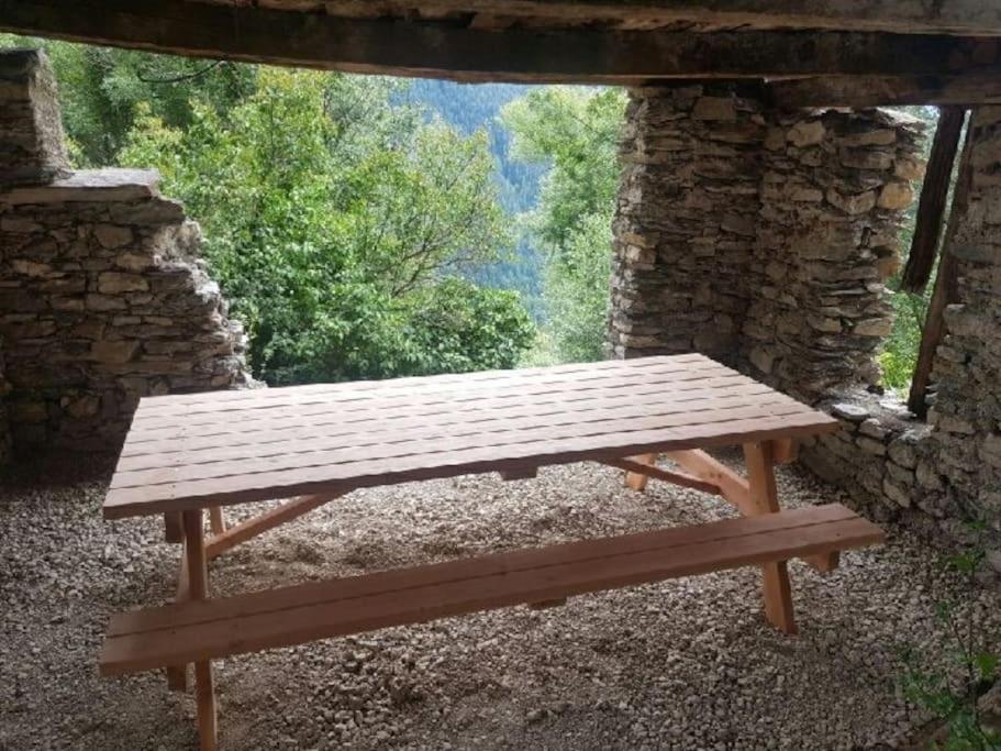 Chalet Avec Vue Sur Le Fort De Chateau Queyras エクステリア 写真