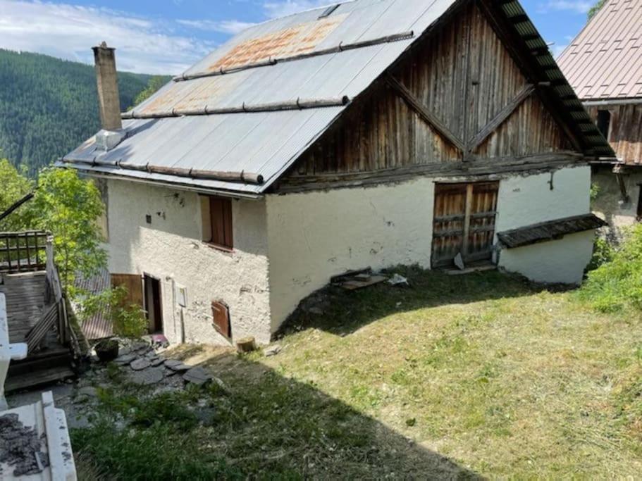 Chalet Avec Vue Sur Le Fort De Chateau Queyras エクステリア 写真